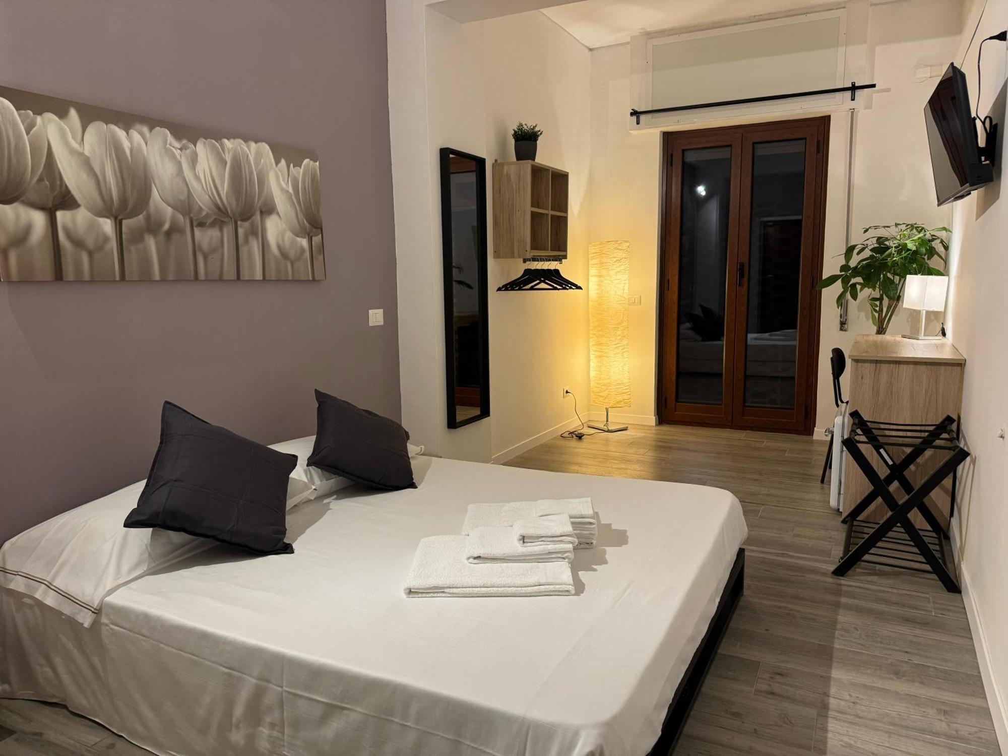 Residenza Piramide * Rome