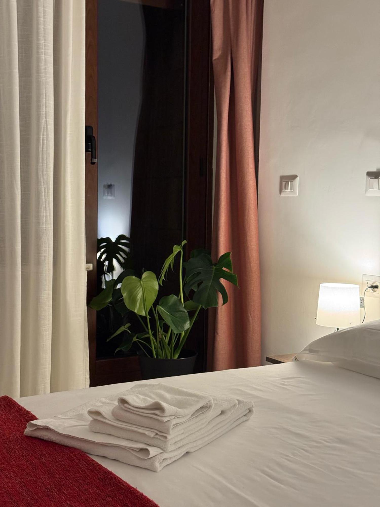 Residenza Piramide Guest house Rome