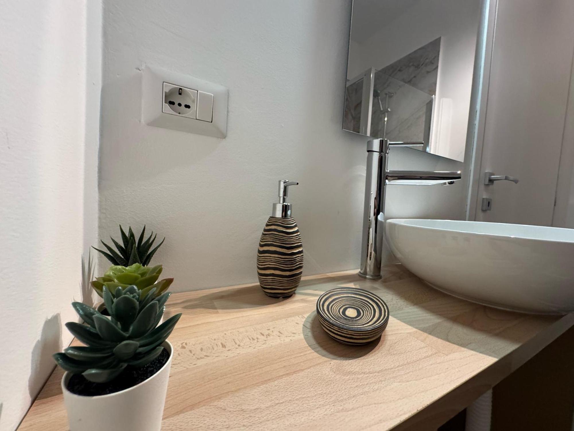 Guest house Residenza Piramide Rome