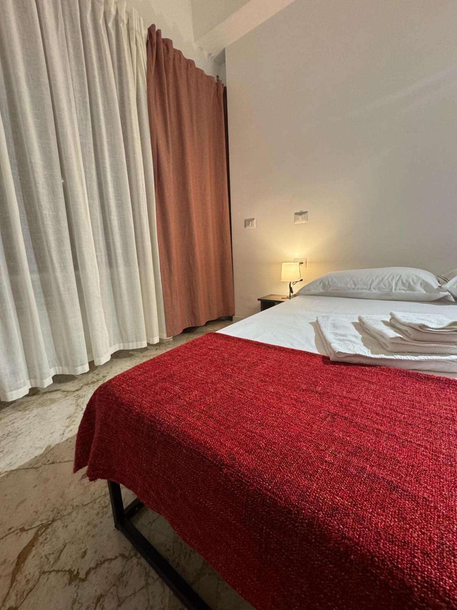 Residenza Piramide Guest house Rome